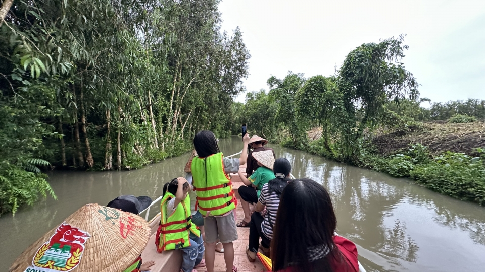 Quảng bá hình ảnh Việt Nam thông qua Hội nghị Liên minh Nghị viện Pháp ngữ